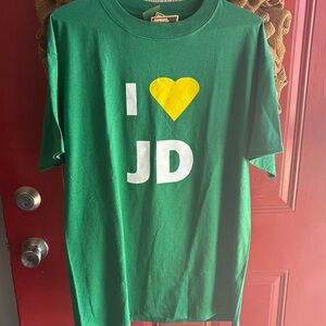 NWT John Deere “I 💛 JD” Green Graphic T-Shirt Size Medium
